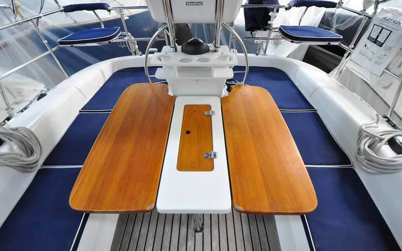 Legacy Yacht Photos Pics Catalina 387 - Legacy