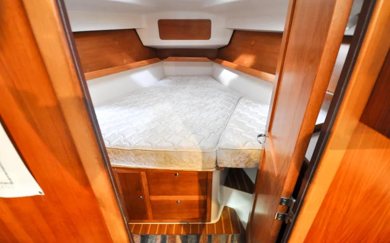 Legacy Yacht Photos Pics Catalina 387 - Legacy