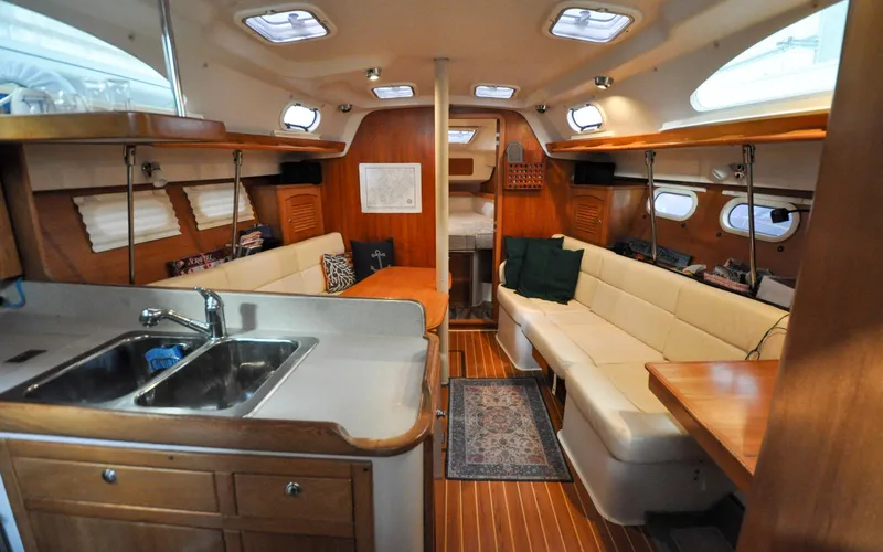 Legacy Yacht Photos Pics Catalina 387 - Legacy