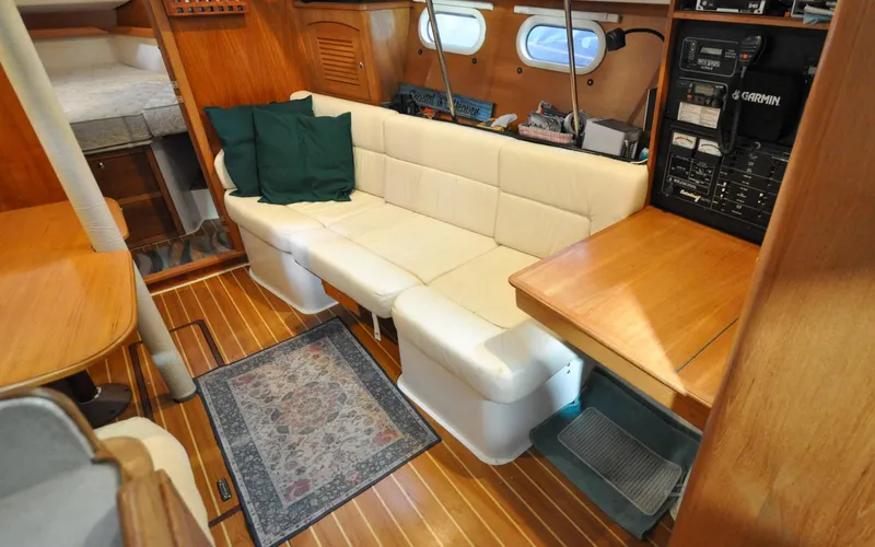 Legacy Yacht Photos Pics Catalina 387 - Legacy