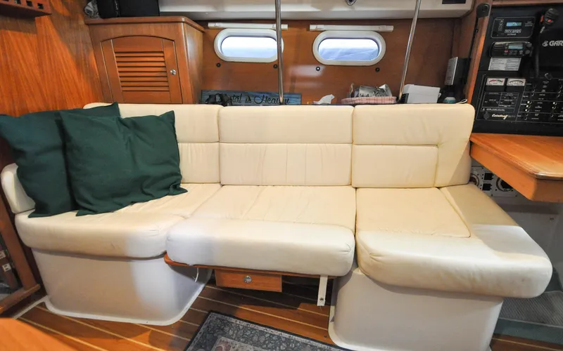 Legacy Yacht Photos Pics Catalina 387 - Legacy