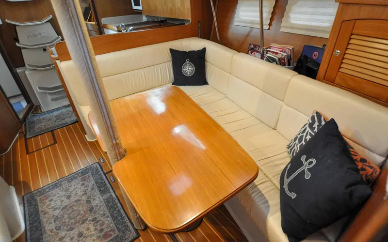 Legacy Yacht Photos Pics Catalina 387 - Legacy