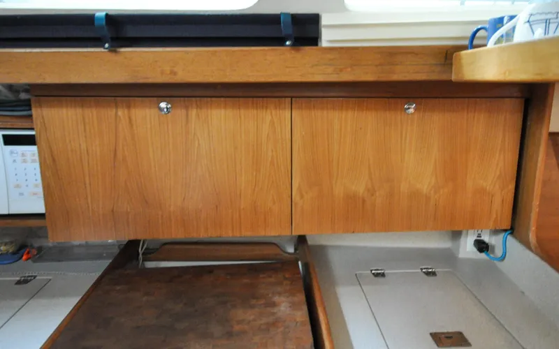 Legacy Yacht Photos Pics Catalina 387 - Legacy