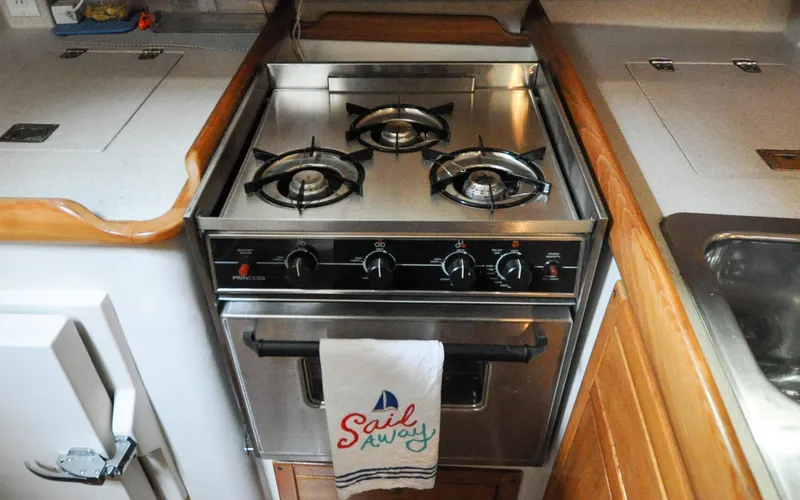 Legacy Yacht Photos Pics Catalina 387 - Legacy