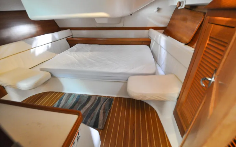 Legacy Yacht Photos Pics Catalina 387 - Legacy