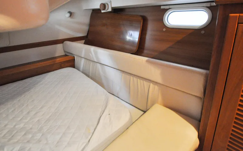 Legacy Yacht Photos Pics Catalina 387 - Legacy