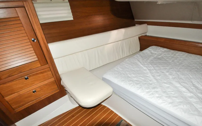 Legacy Yacht Photos Pics Catalina 387 - Legacy