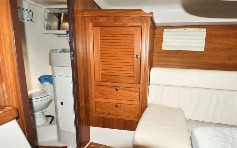 Legacy Yacht Photos Pics Catalina 387 - Legacy