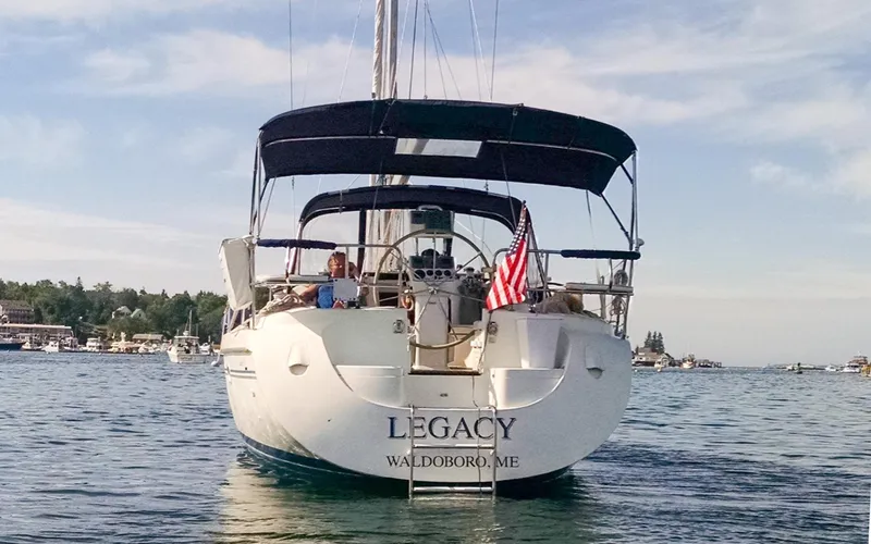 Legacy Yacht Photos Pics 