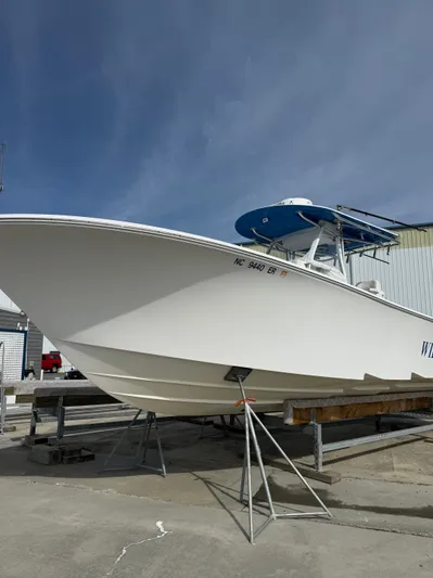 Will Power Yacht Photos Pics 2021 Onslow Bay 33TE boat on a dry dock.