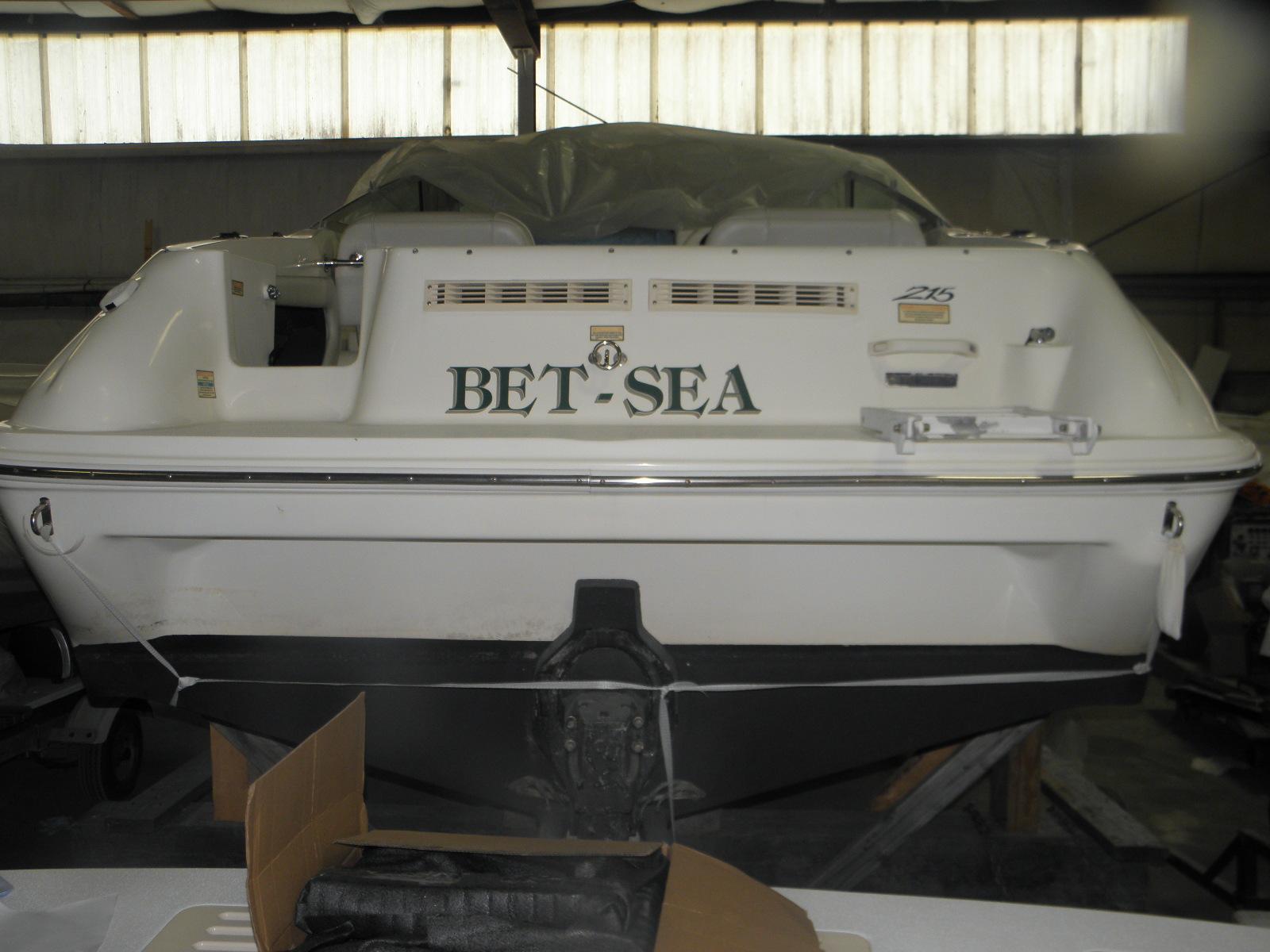 1998 Sea Ray 215 Express Cruiser Expresskryssare till salu YachtWorld