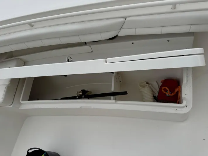 Amity Yacht Photos Pics 