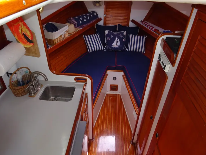 Rock Lobster Yacht Photos Pics 