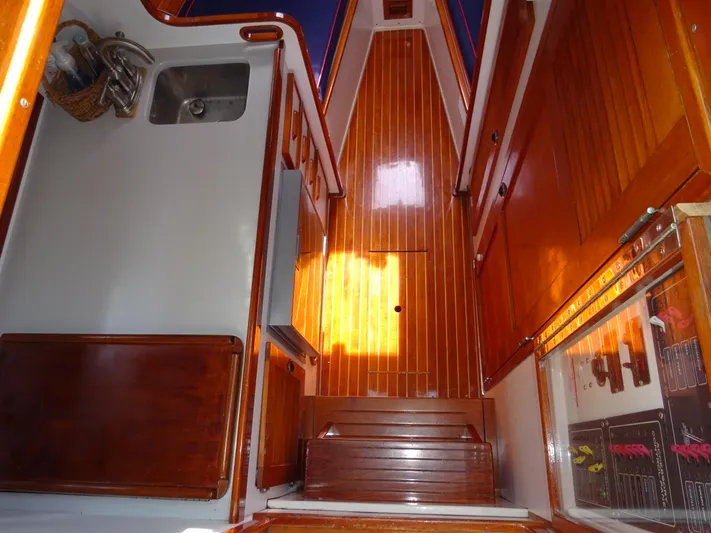 Rock Lobster Yacht Photos Pics 