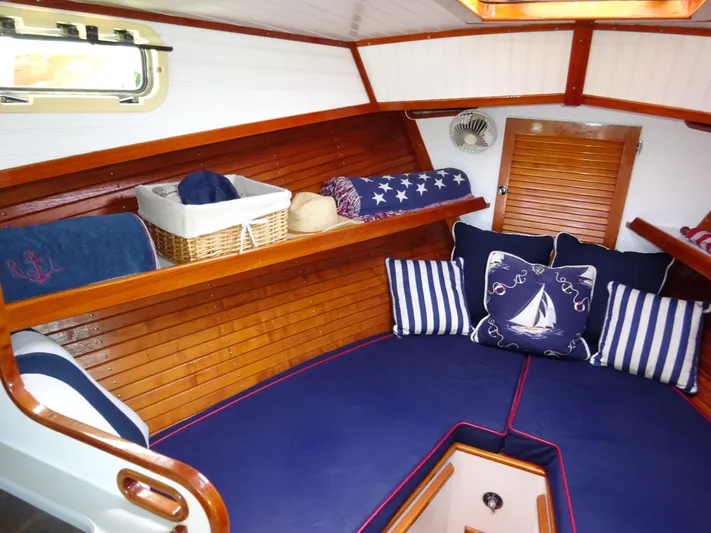 Rock Lobster Yacht Photos Pics 