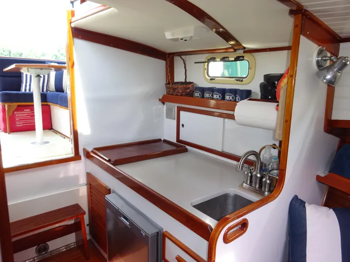 Rock Lobster Yacht Photos Pics 