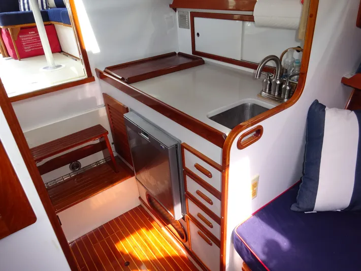 Rock Lobster Yacht Photos Pics 