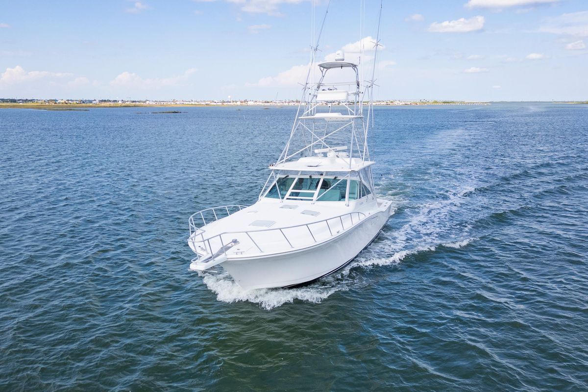 2010 Cabo 45 