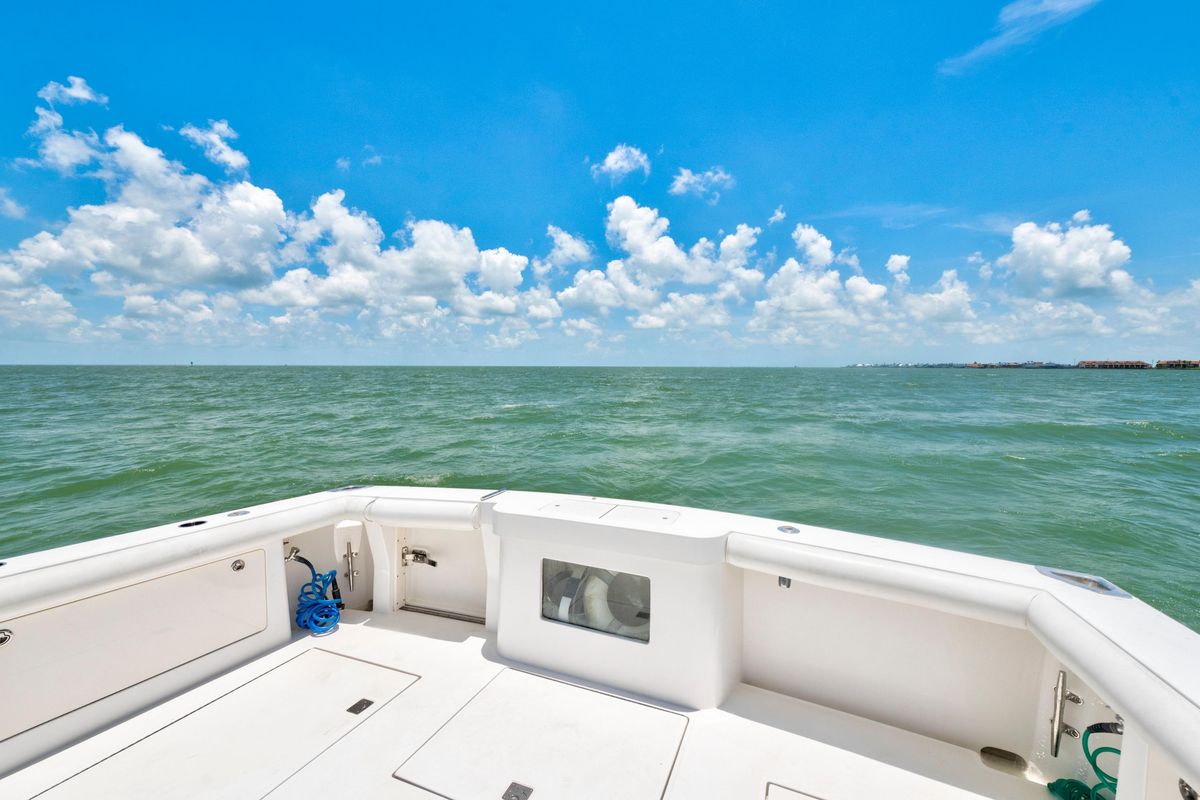 2010 Cabo 45 