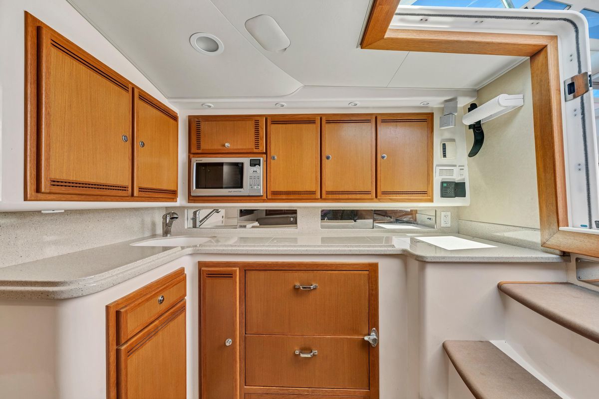 2010 Cabo 45 