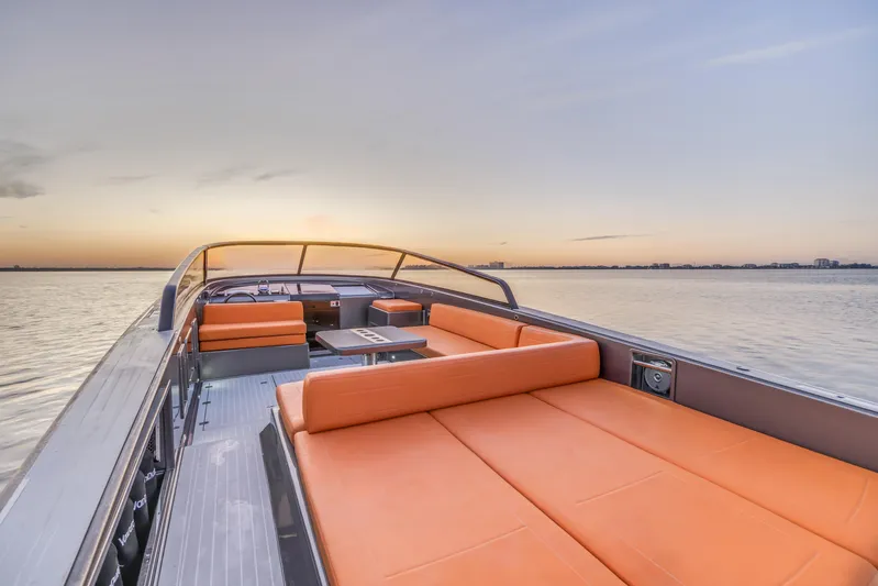 Vandutch Yacht Photos Pics 