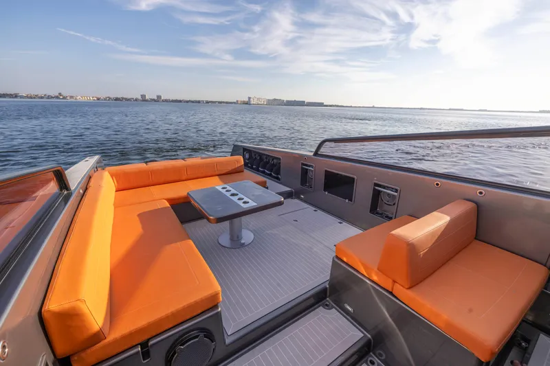 Vandutch Yacht Photos Pics 