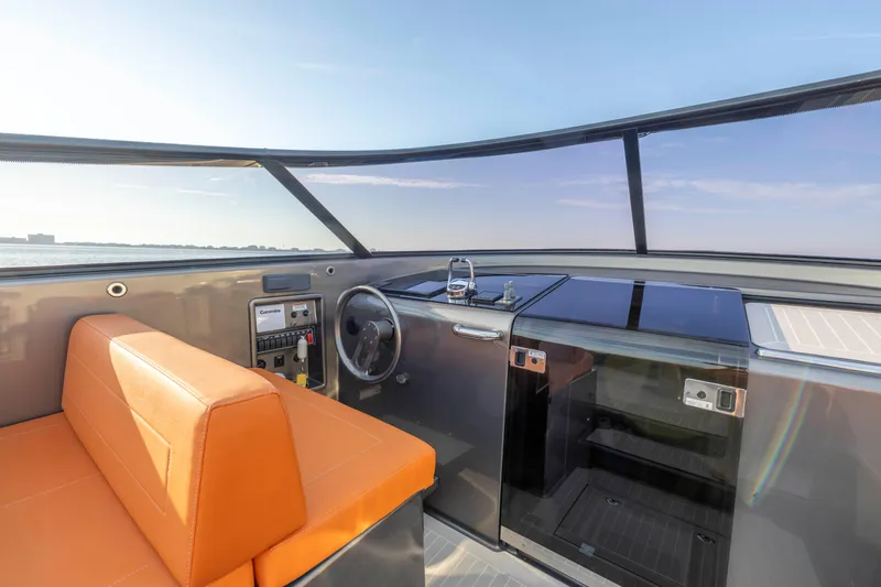 Vandutch Yacht Photos Pics 