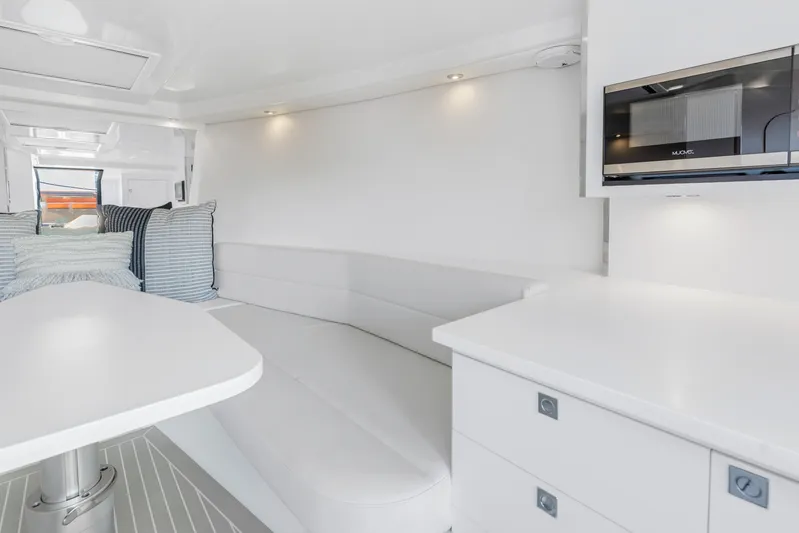 Vandutch Yacht Photos Pics 