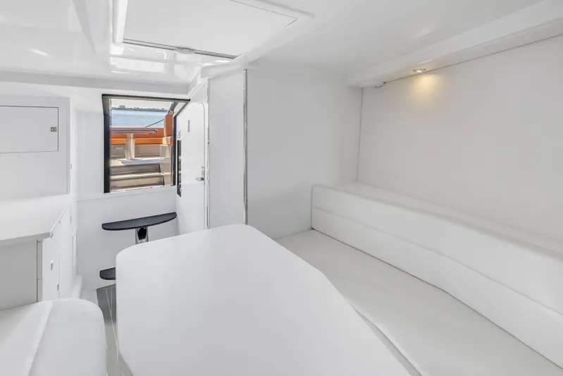 Vandutch Yacht Photos Pics 