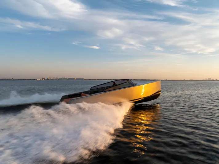 Vandutch Yacht Photos Pics 