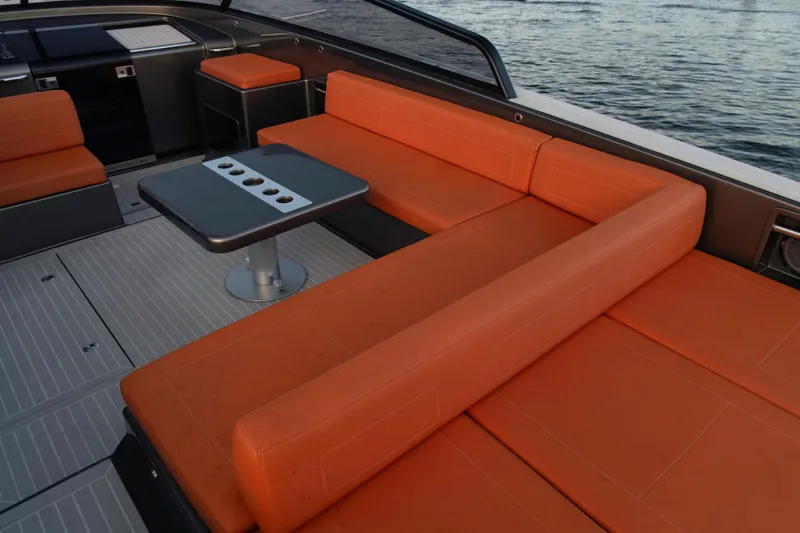 Vandutch Yacht Photos Pics 