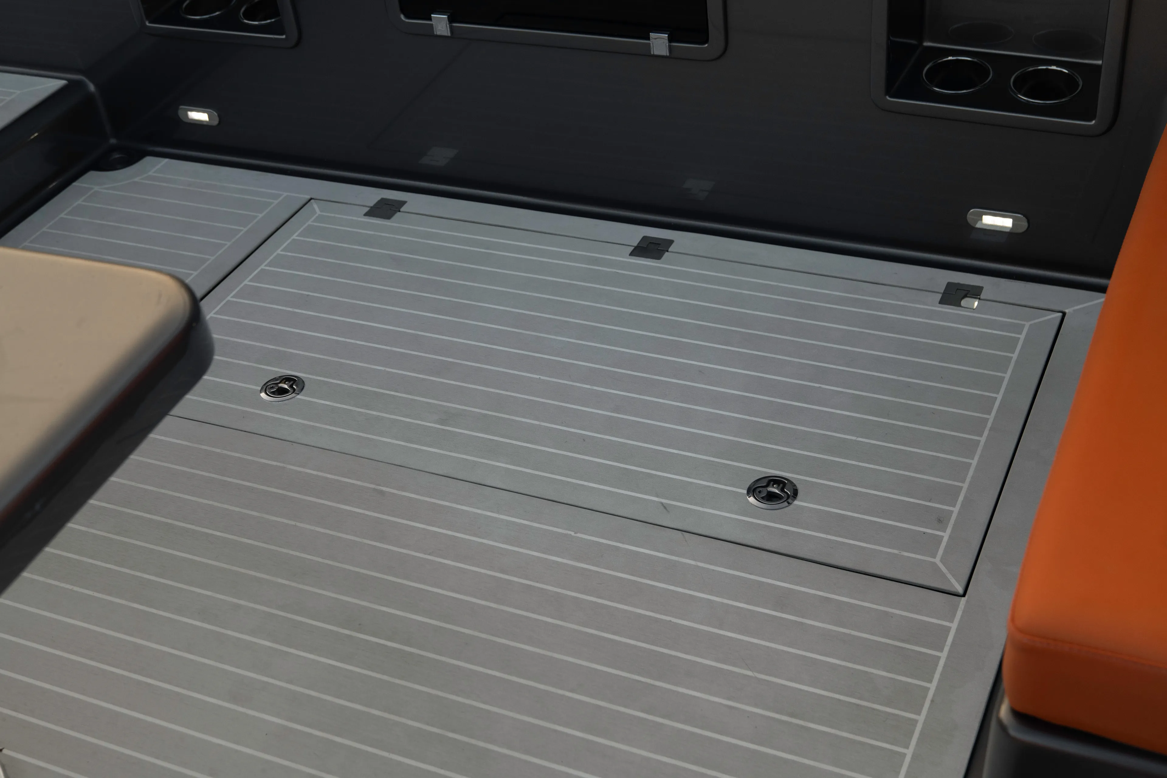 Vandutch Yacht Photos Pics 