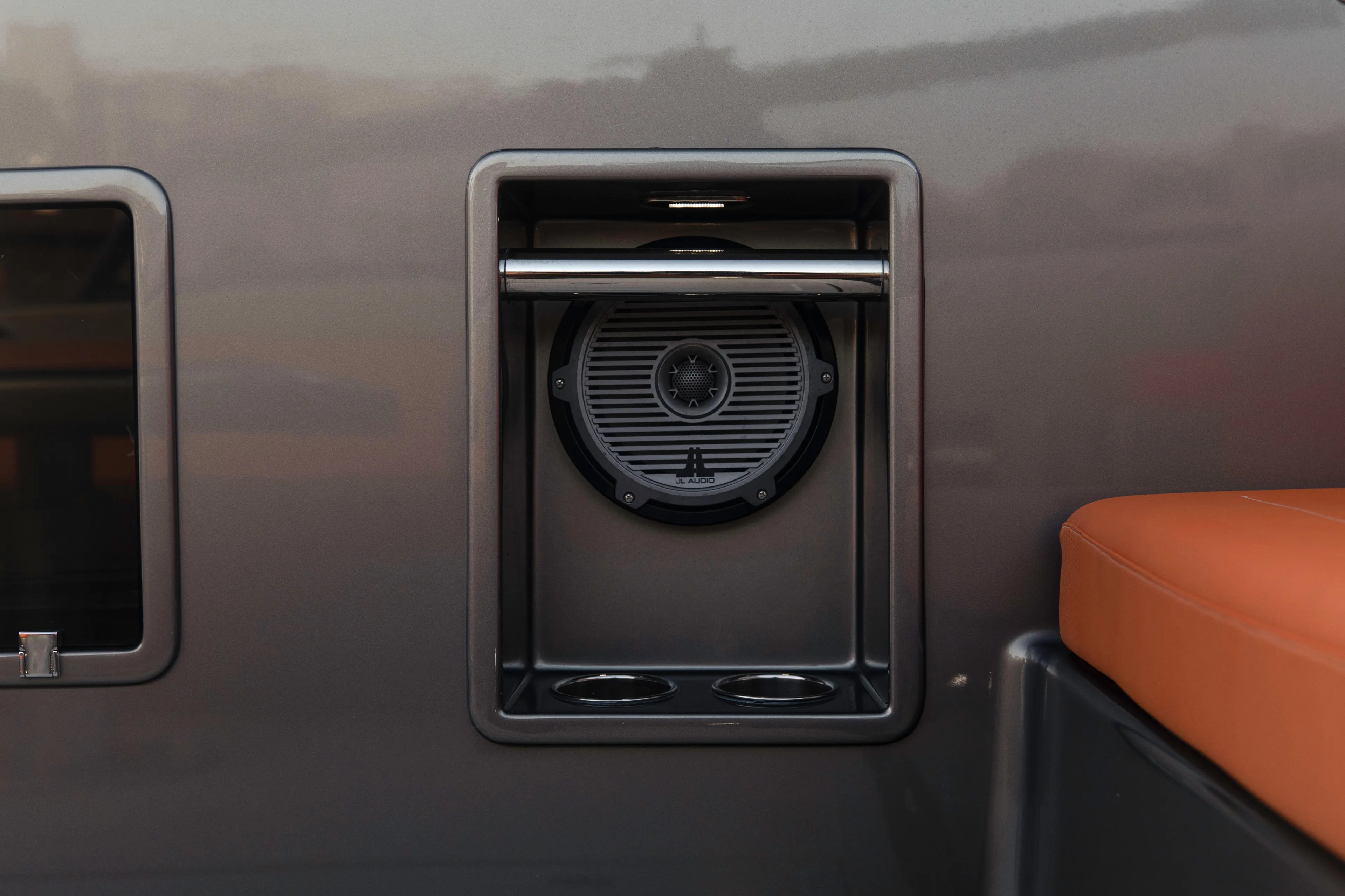 Vandutch Yacht Photos Pics 