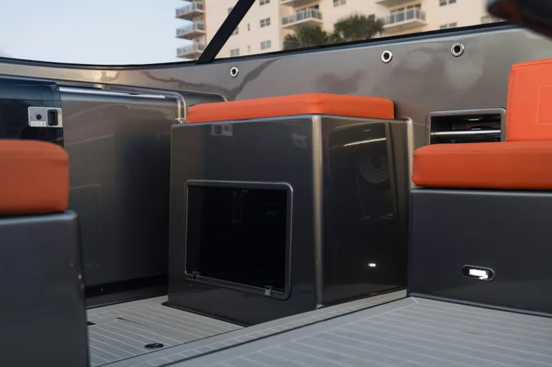 Vandutch Yacht Photos Pics 