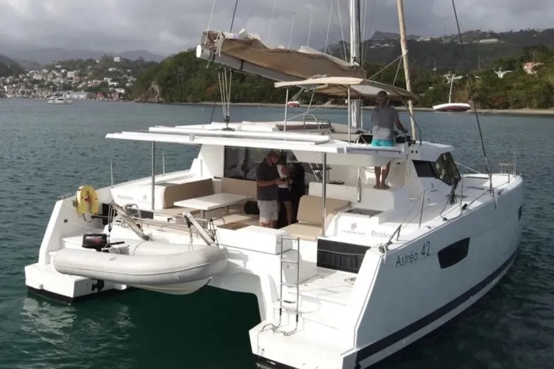 Aquarelle Yacht Photos Pics 