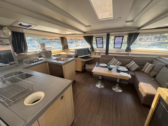 Aquarelle Yacht Photos Pics 