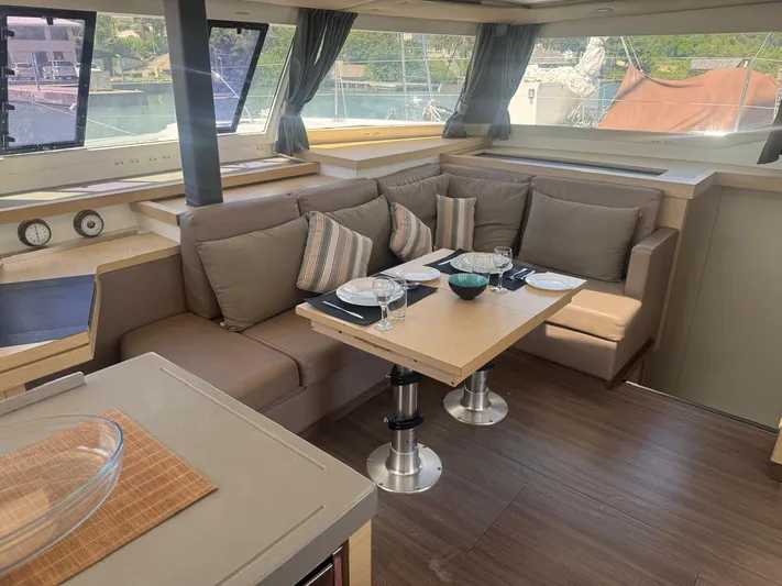 Aquarelle Yacht Photos Pics 