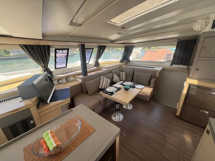 Aquarelle Yacht Photos Pics 