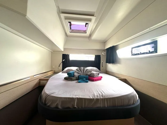 Aquarelle Yacht Photos Pics 