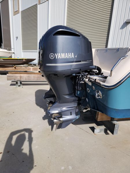 2019 Grady-White Freedom 285