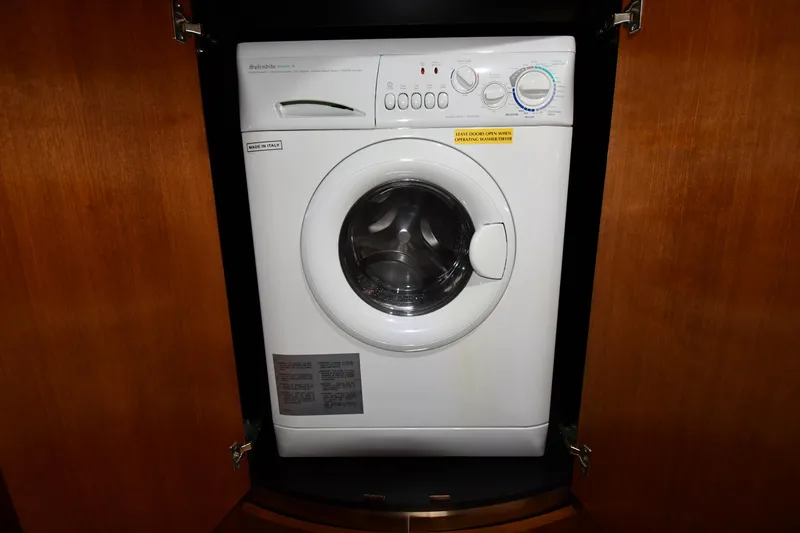 This Is It Yacht Photos Pics 