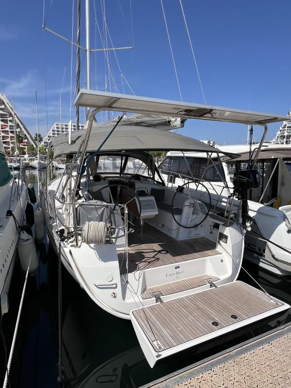 2015 Bavaria 37 Cruiser