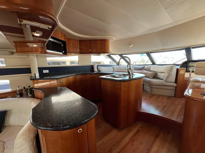 Parlay Yacht Photos Pics 2001 Neptunus 56 Flybridge- Galley