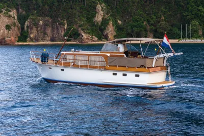 Custom Yachtbouw Super van craft