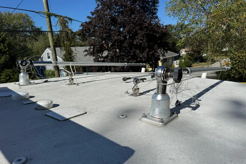  Yacht Photos Pics Rooftop view of 2007 Yellowfin 34 Offshore boat with mounted antennas.