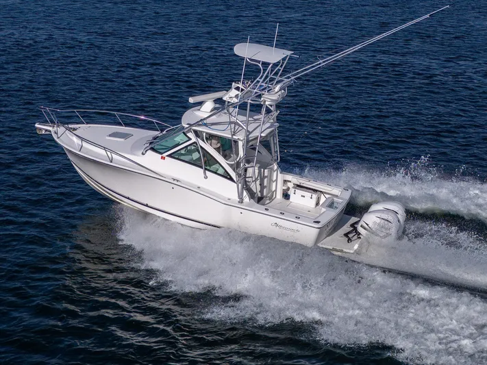 Seaclusion Yacht Photos Pics 2018 Albemarle 290 Express Fisherman boat cruising on open water.