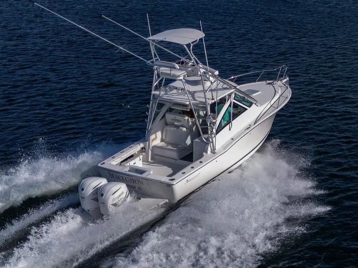 Seaclusion Yacht Photos Pics 2018 Albemarle 290 Express Fisherman boat cruising on open water.