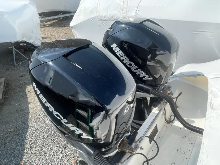 Sea One Yacht Photos Pics 