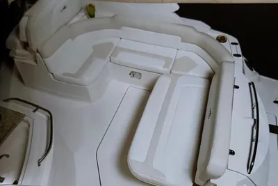 2014 Monterey 295 Sport Yacht