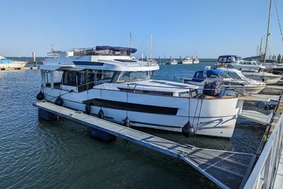 2020 Delphia Yachts 12 FlyLounge